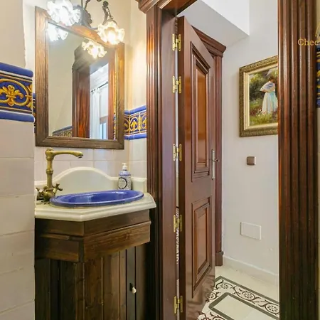 El Patio De Lazaro * 푸엔히롤라