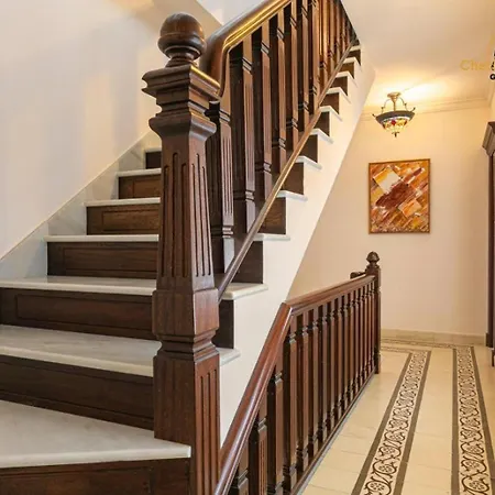 El Patio De Lazaro * 푸엔히롤라